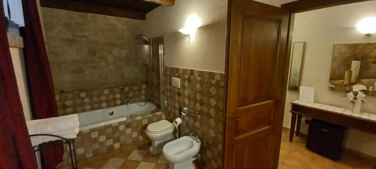 פוסאנו Villa Laura B&B מראה חיצוני תמונה