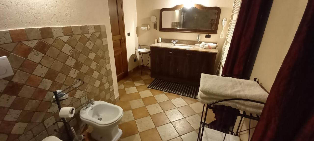 פוסאנו Villa Laura B&B מראה חיצוני תמונה