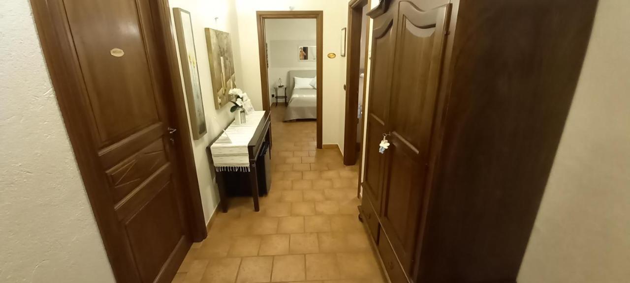 פוסאנו Villa Laura B&B מראה חיצוני תמונה
