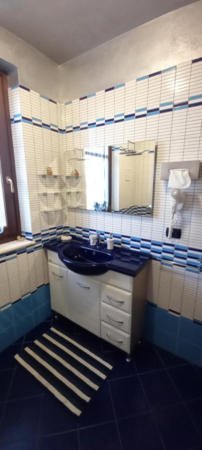 פוסאנו Villa Laura B&B מראה חיצוני תמונה