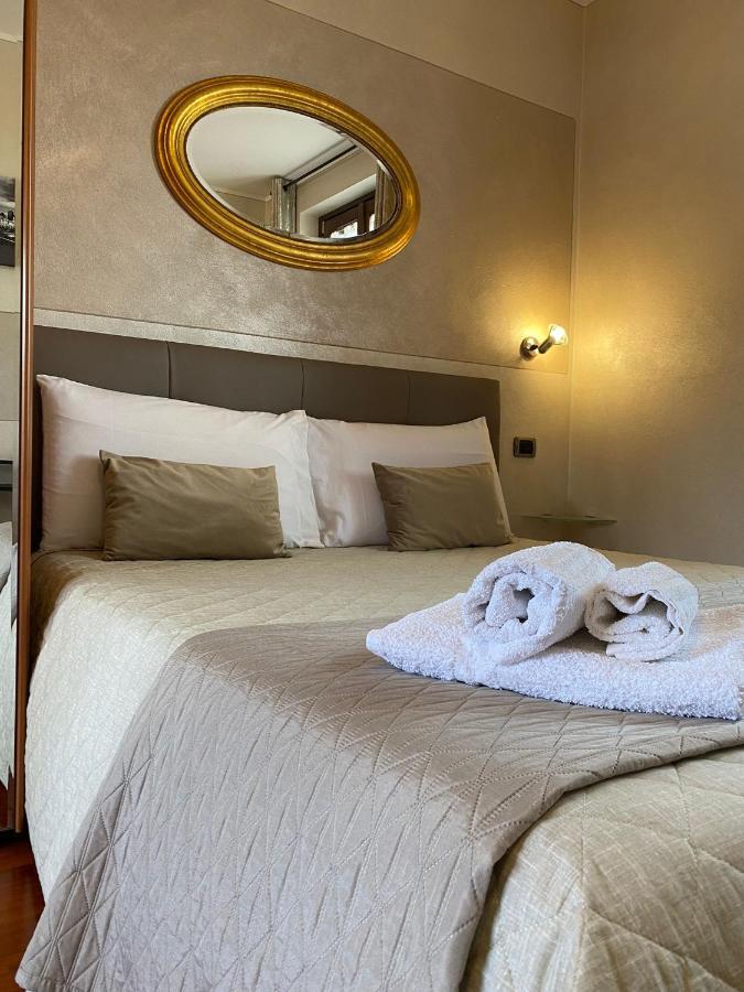 פוסאנו Villa Laura B&B מראה חיצוני תמונה