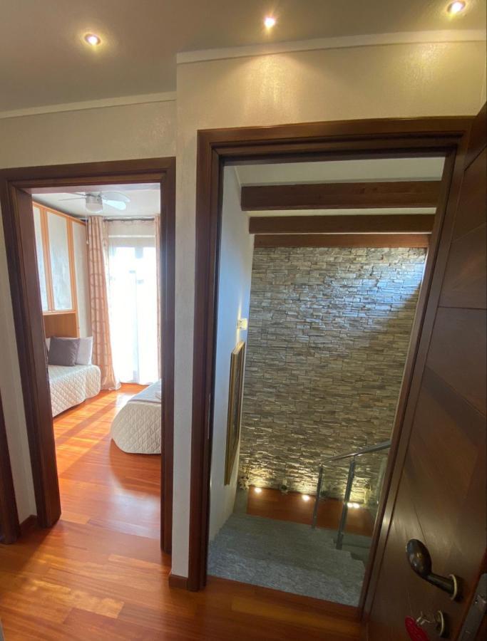 פוסאנו Villa Laura B&B מראה חיצוני תמונה