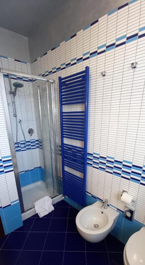 פוסאנו Villa Laura B&B מראה חיצוני תמונה