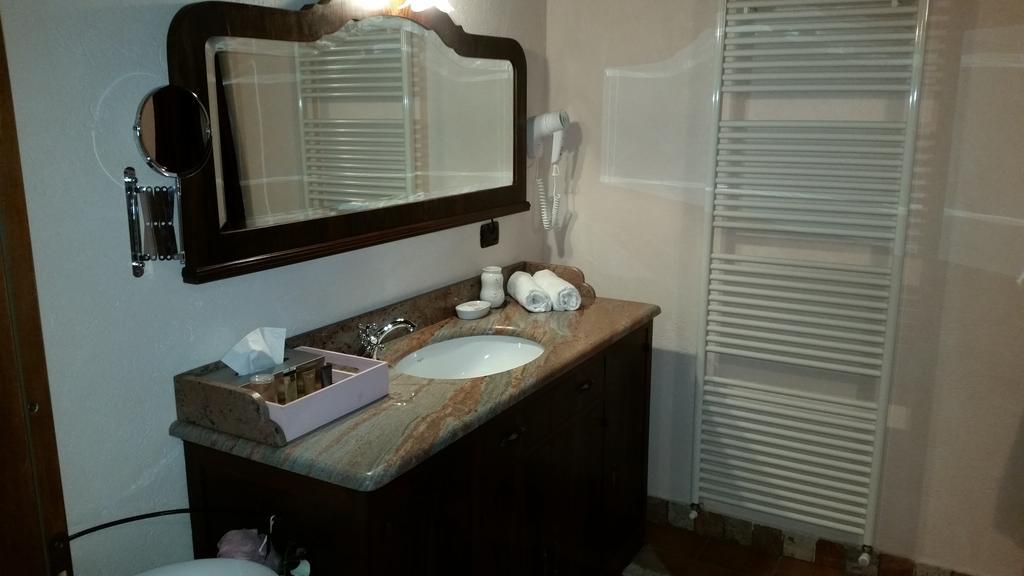 פוסאנו Villa Laura B&B חדר תמונה