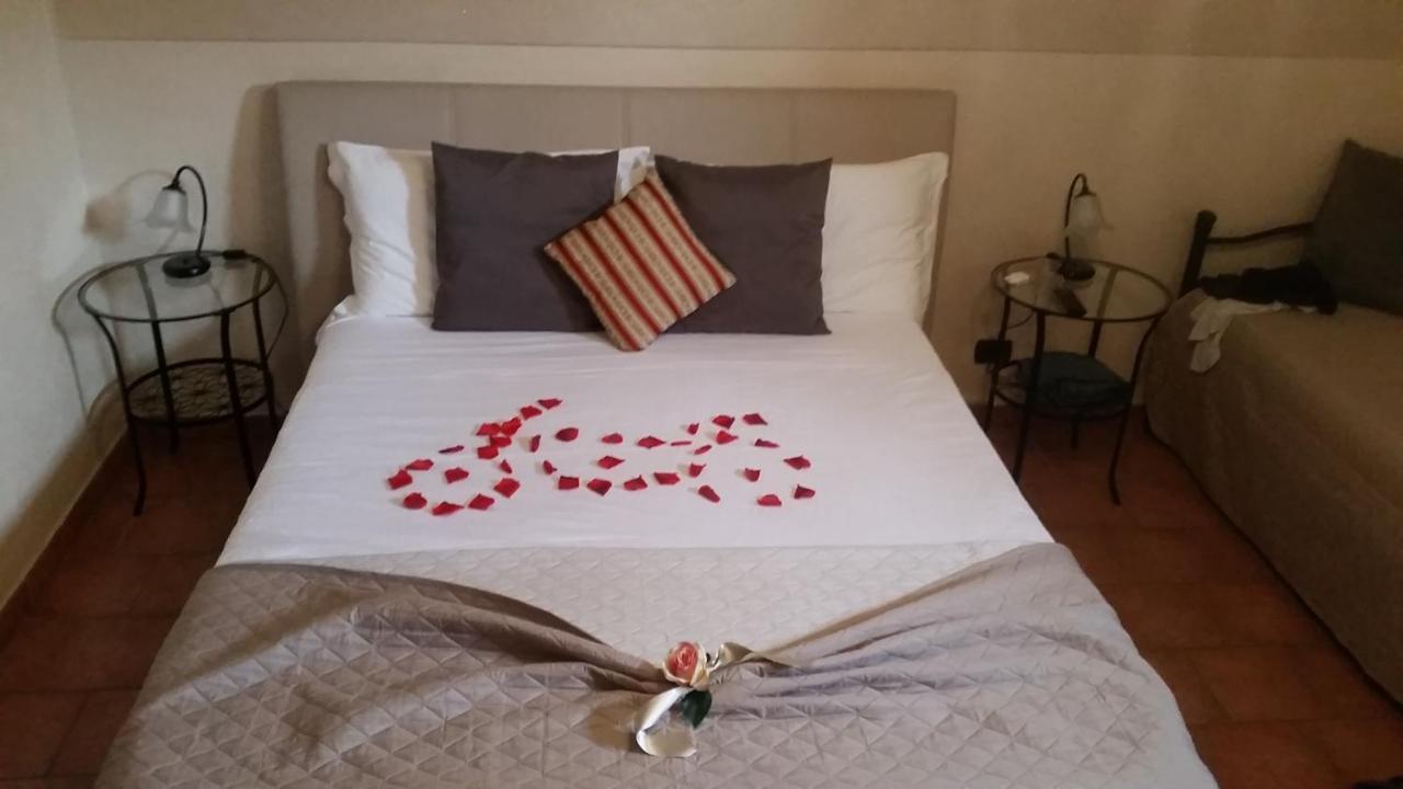 פוסאנו Villa Laura B&B מראה חיצוני תמונה